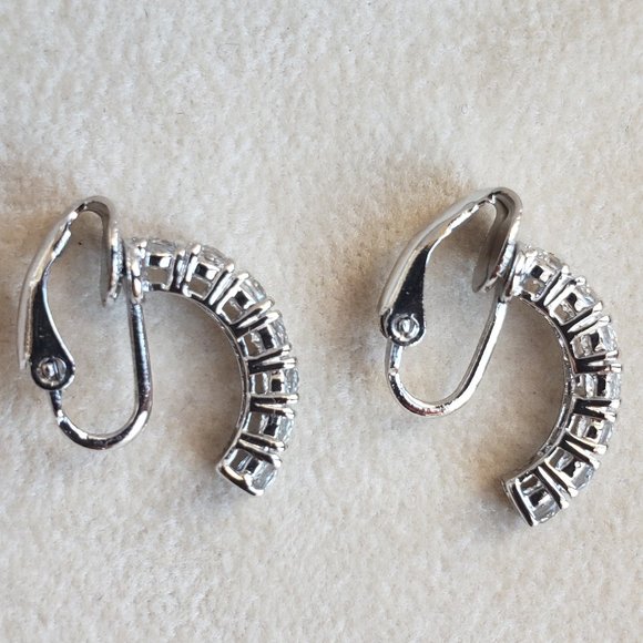 Vintage Rhinestone Clip-on Earrings Silvertone Mounting Birthday Engagement Gift - Picture 6 of 6